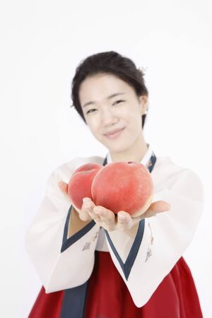 日本人女性向けメリハリボディを作る簡単筋トレ特集