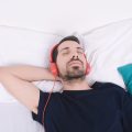 快眠のためのホワイトノイズ利用法と自然音CD・アプリの活用術