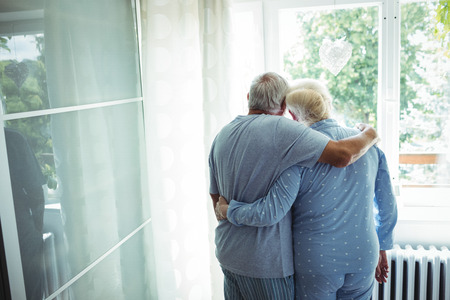 認知症とフレイルの関連性:予防と早期発見の重要性